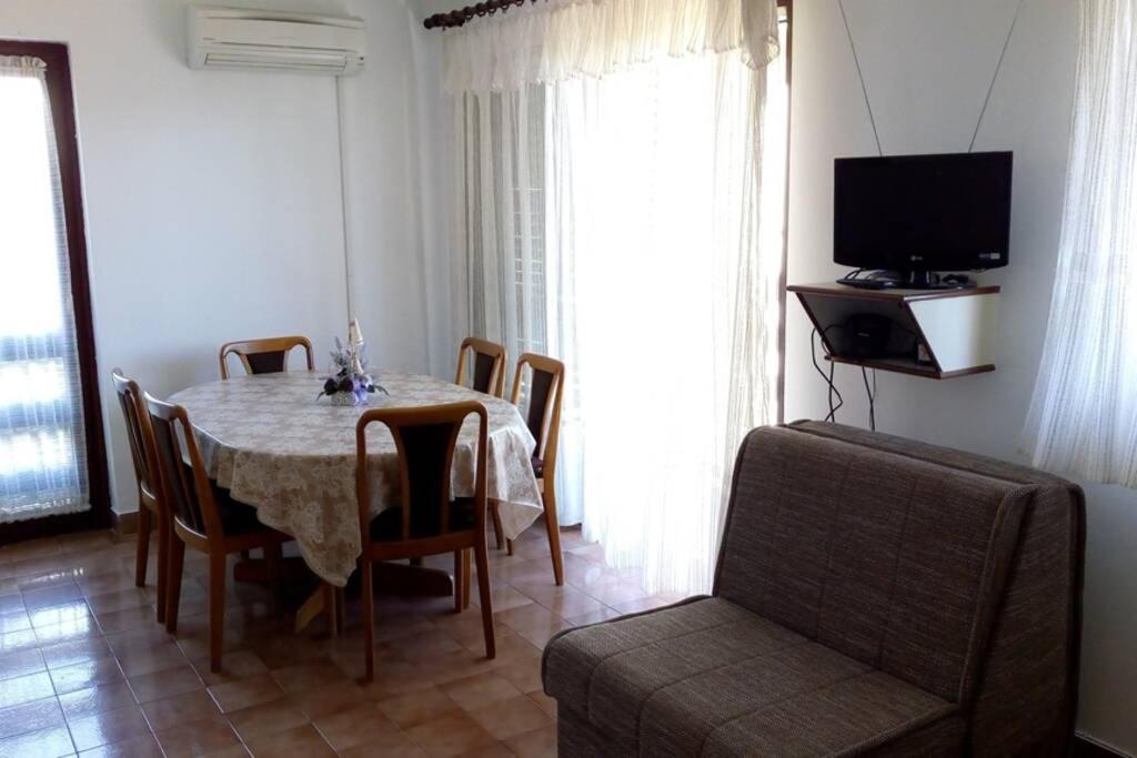 Apartment Zdenka Rasa Ngoại thất bức ảnh