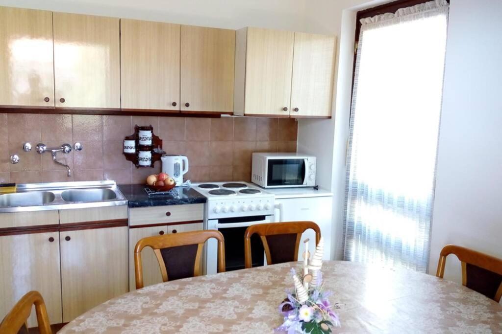 Apartment Zdenka Rasa Ngoại thất bức ảnh
